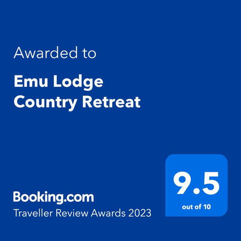 Emu Lodge Country Retreat - NT Tourism 0