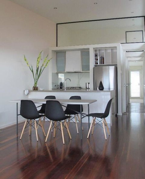 Escape@villamanta Long+short Stays Geelong CBD - NT Tourism 3