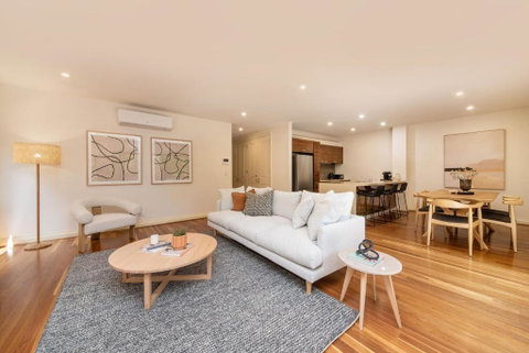 Esplanade Escape To The Brighton Beach Boxes - Accommodation NT 0