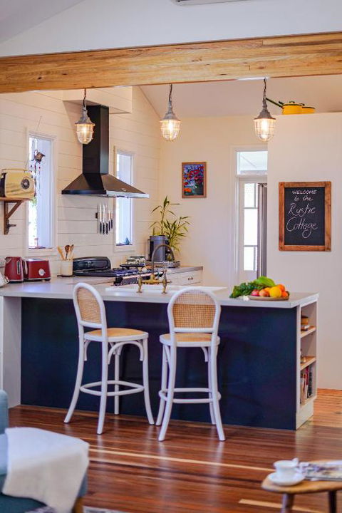 Entire Boutique Home - The Rustic Cottage - Canungra - NT Tourism 2