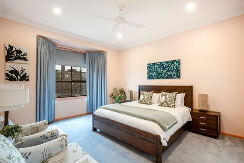 Family Beach House Near Barwon River & Beaches - NT Tourism 1