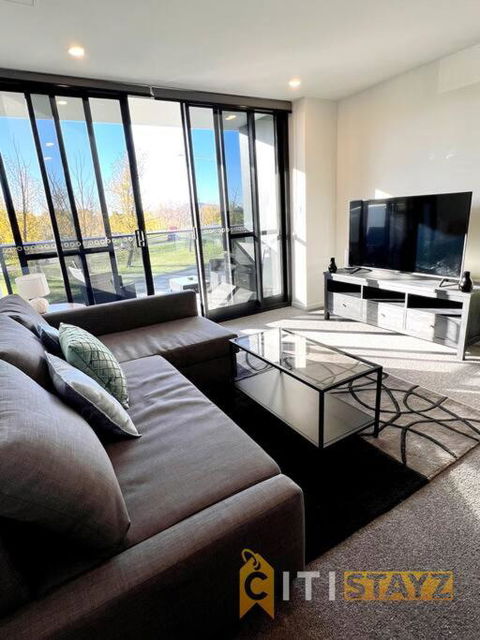 Fab In Phillip - 2bd 2bth Apt - Close To CBR Hospital - Accommodation NT 4