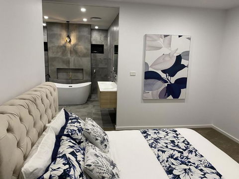 Fairy Meadow Beach House - Accommodation NT 2