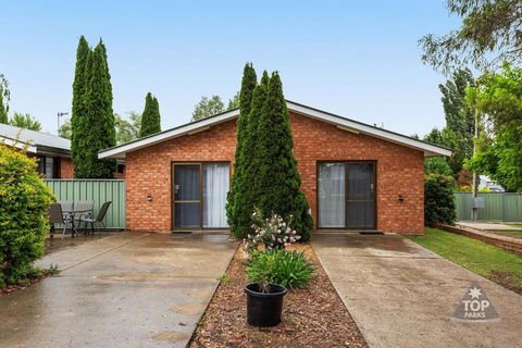 Fossicker Caravan Park - Accommodation NT 2