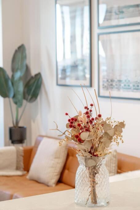 FV Peppers 2BR 2BA W Parking, Shared Spa, Gym, Pool - Accommodation NT 2