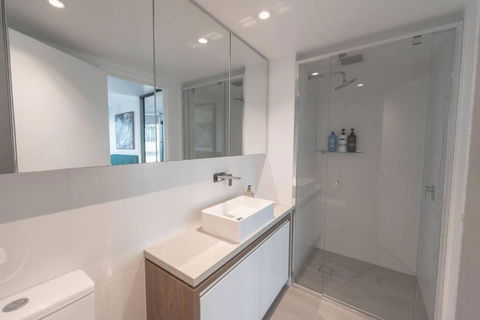 FV Peppers 2BR 2BA W Parking, Shared Spa, Gym, Pool - Accommodation NT 3