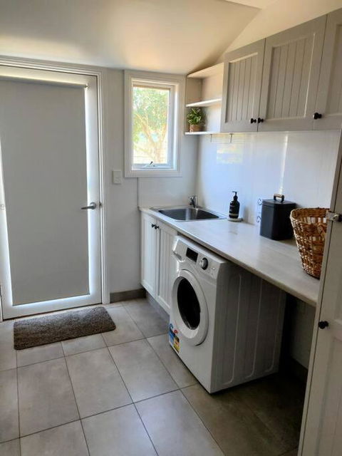 Fulham Homestead Historic Rural Large 3 Bedroom Guesthouse - NT Tourism 3