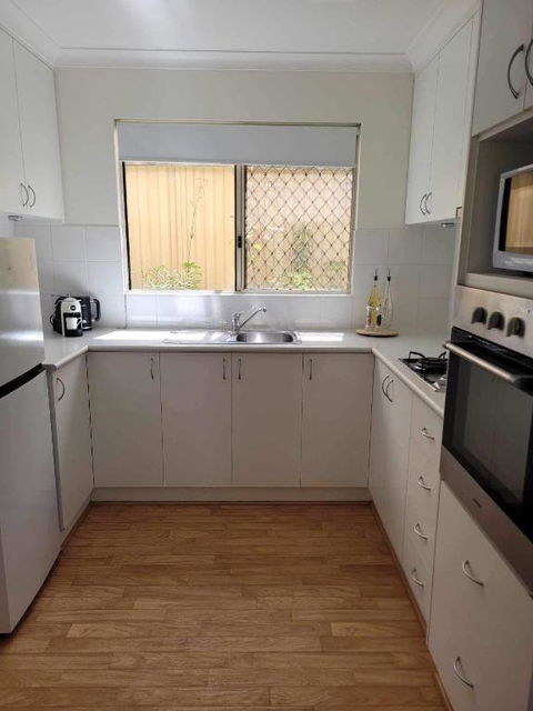 G&R Beach Cottage - Accommodation NT 4