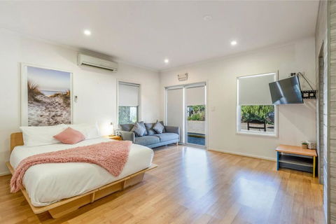 Gawler Townhouses 1b - NT Tourism 2