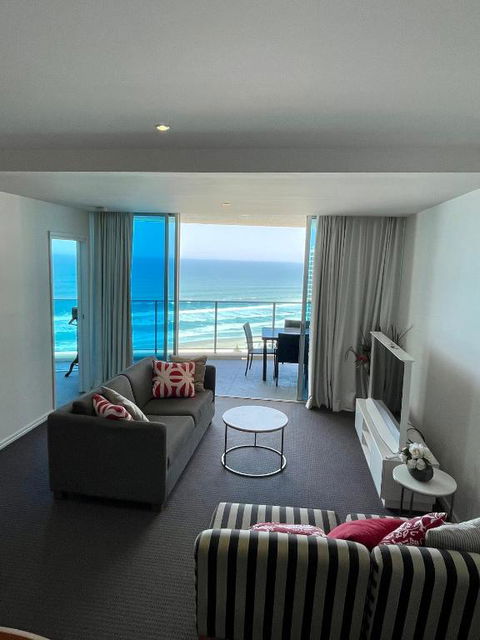 H Luxury Apartment At Surfers Paradise High Floor - Accommodation NT 4