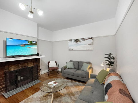 Ground Floor Apartment, 250 Metres To The Beach - Accommodation NT 2