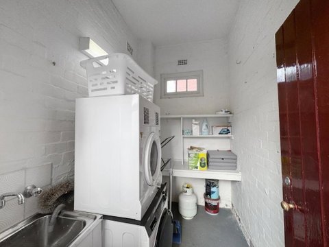 Ground Floor Apartment, 250 Metres To The Beach - Accommodation NT 3