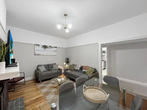 Ground Floor Apartment, 250 Metres To The Beach - Accommodation NT 1