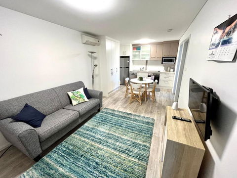 H2O Holiday Apartments - Unit 4 - Accommodation NT 1
