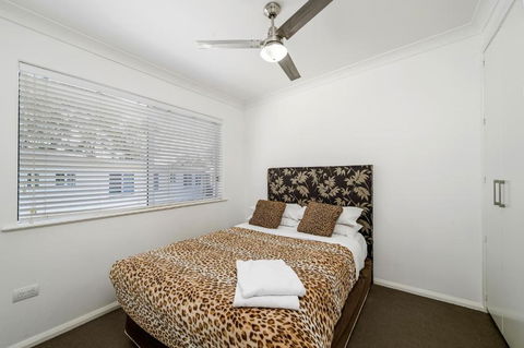 H2O Holiday Apartments Unit 5 - Accommodation NT 4