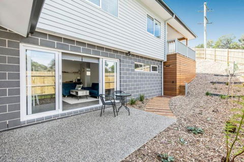 HALE KUPA Rye Beach House Spa Table Tennis - Accommodation NT 2