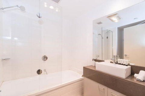 Harp Haven - Contemporary In Suburban Tree Lined Kew - Accommodation NT 3