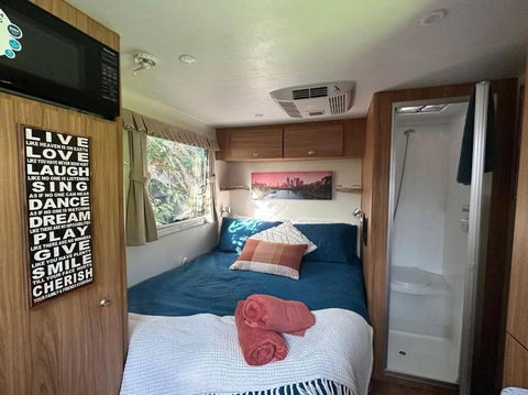 Heated Caravan With All The Trimmings - Accommodation NT 1