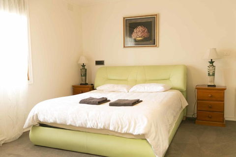 Hawthorn Holiday House - Accommodation NT 1