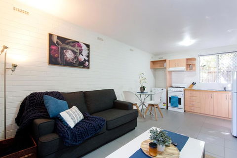 Hensman 5 - 1BRM Unit With Courtyard & Parking - Accommodation NT 0