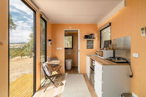 Hill View At Euroa By Tiny Away - Accommodation NT 2