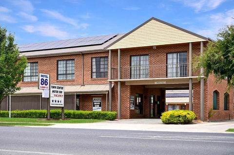 Holbrook Town Centre Motor Inn - NT Tourism 1