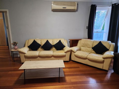 Homestay Near Dandenong Plaza - Accommodation NT 2