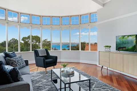 Huge Harbour View Apartment In Historic Home - Accommodation NT 0