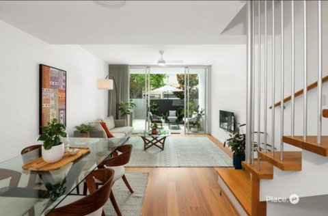 Indigo On Oxford Street - Riverside Two Bedroom Apartment - Accommodation NT 2