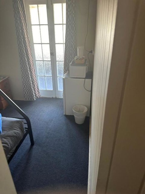 Hotel Metropole Proserpine - Accommodation NT 2