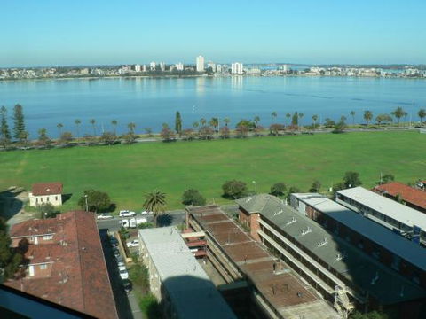 Affordable & Comfortable Apartment On Langley Park - NT Tourism 2