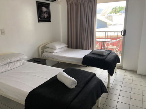 Airlie Waterfront Accommodation - NT Tourism 2