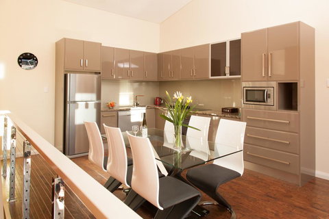 Albany Waves - NT Tourism 0