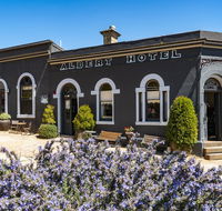Albert Guest House and Mills Spa Suites - Accommodation NT