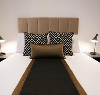 Alex Perry Hotel  Apartments - Accommodation NT