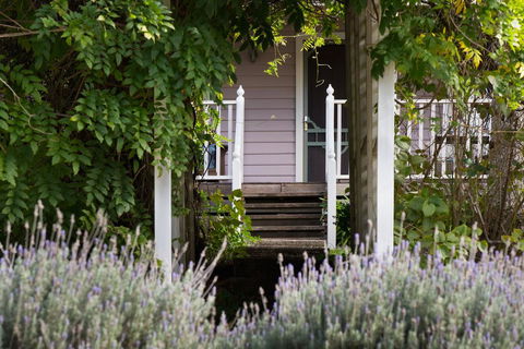 All Views - Accommodation NT 2