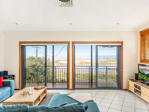 Allure - On Seven Mile Beach Gerroa - NT Tourism 2