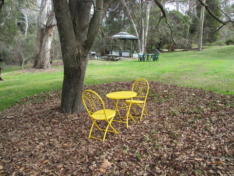 Alpine Park Riverside Cottages - Accommodation NT 1