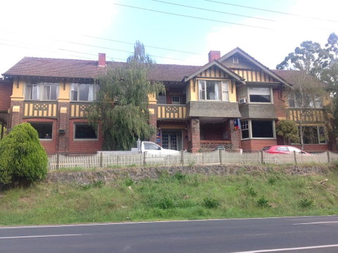 Alpine Retreat Hotel - Accommodation NT 0