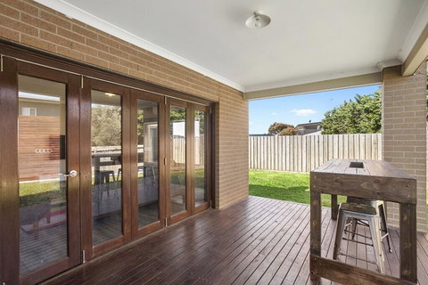 Alyxia Escape 15 - Accommodation NT 0