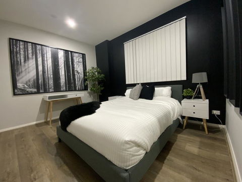 Amazing New Apartment Penrith, Prime Location - NT Tourism 1