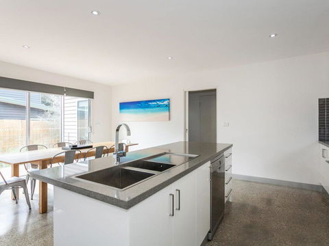 ANGLE BY THE SEA - Anglesea - Accommodation NT 1
