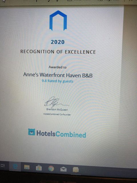 Anne's Waterfront Haven B&B - NT Tourism 1