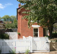 Annies Garden Cottage - NT Tourism