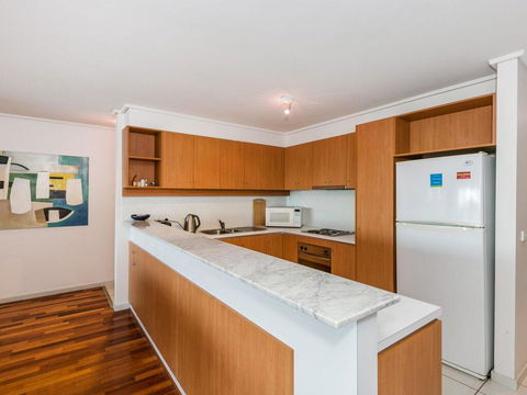 APARTMENT 10 PACIFIC APARTMENTS - FREE WIFI! - Accommodation NT 2