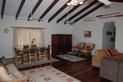 Appian Beach House - Accommodation NT 2