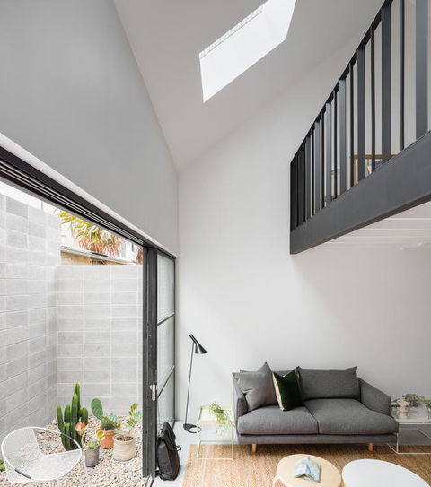 Architectural Design Award Winning City House - Accommodation NT 3