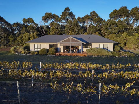 Arimia Estate Guesthouse - NT Tourism 0