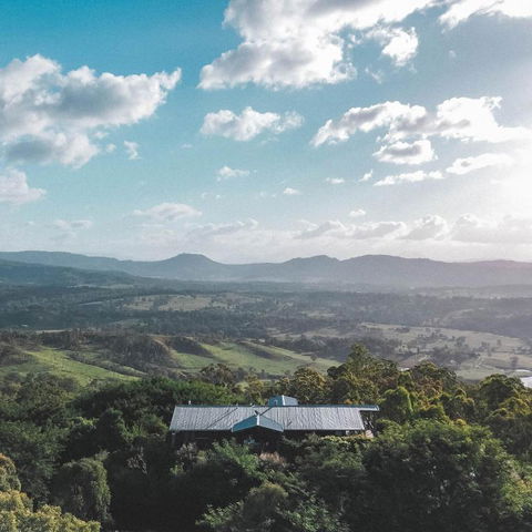 Luxurious Hinterland Guest House With HEATED POOL Sleeps 10 Brisbane Scenic Rim Gold Coast - NT Tourism 2