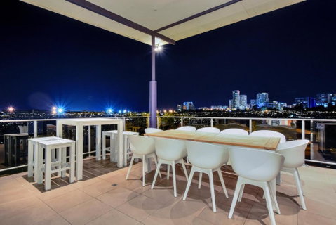 Luxury Darwin City Lights Jacuzzi Central Location Large House New Furnishings - NT Tourism 2
